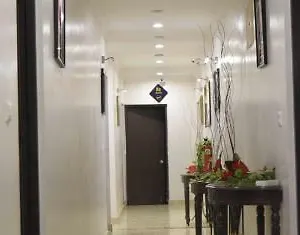 21 Milestone & Hotel
