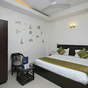 Oyo 9030 Delhi Airport Plaza Hotel